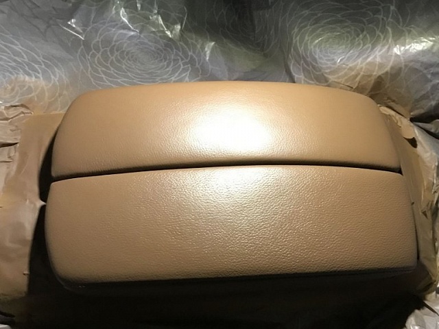 Ремонт и покраска кожаного автокресла Nissan