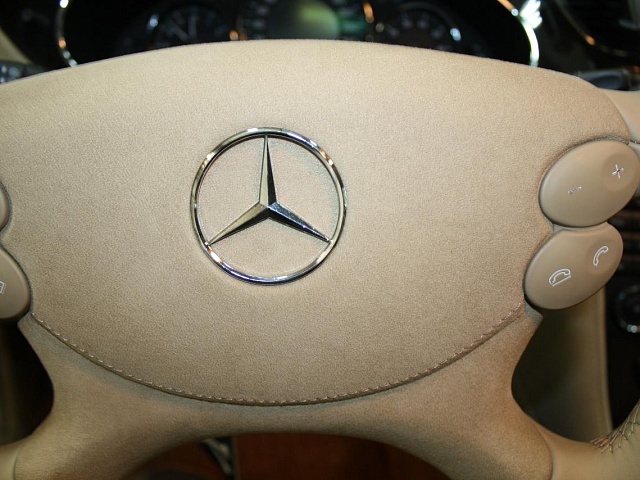 Перетяжка кожаного руля Mercedes-Benz
