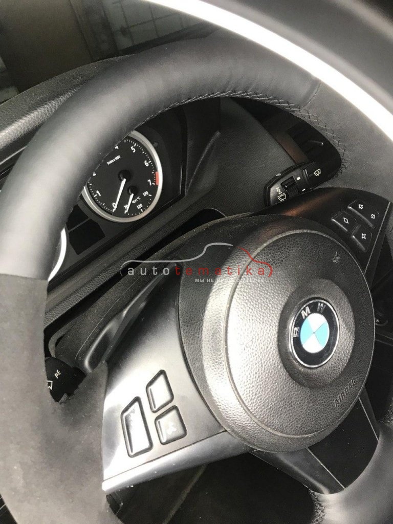 BMW 650 перетяжка руля кожей с вставками алькантары