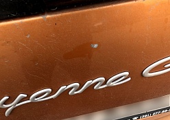 Ремонт вмятин и царапин на кузове Porsche Cayenne