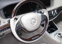 Ремонт и покраска кожи руля Mercedes-Benz